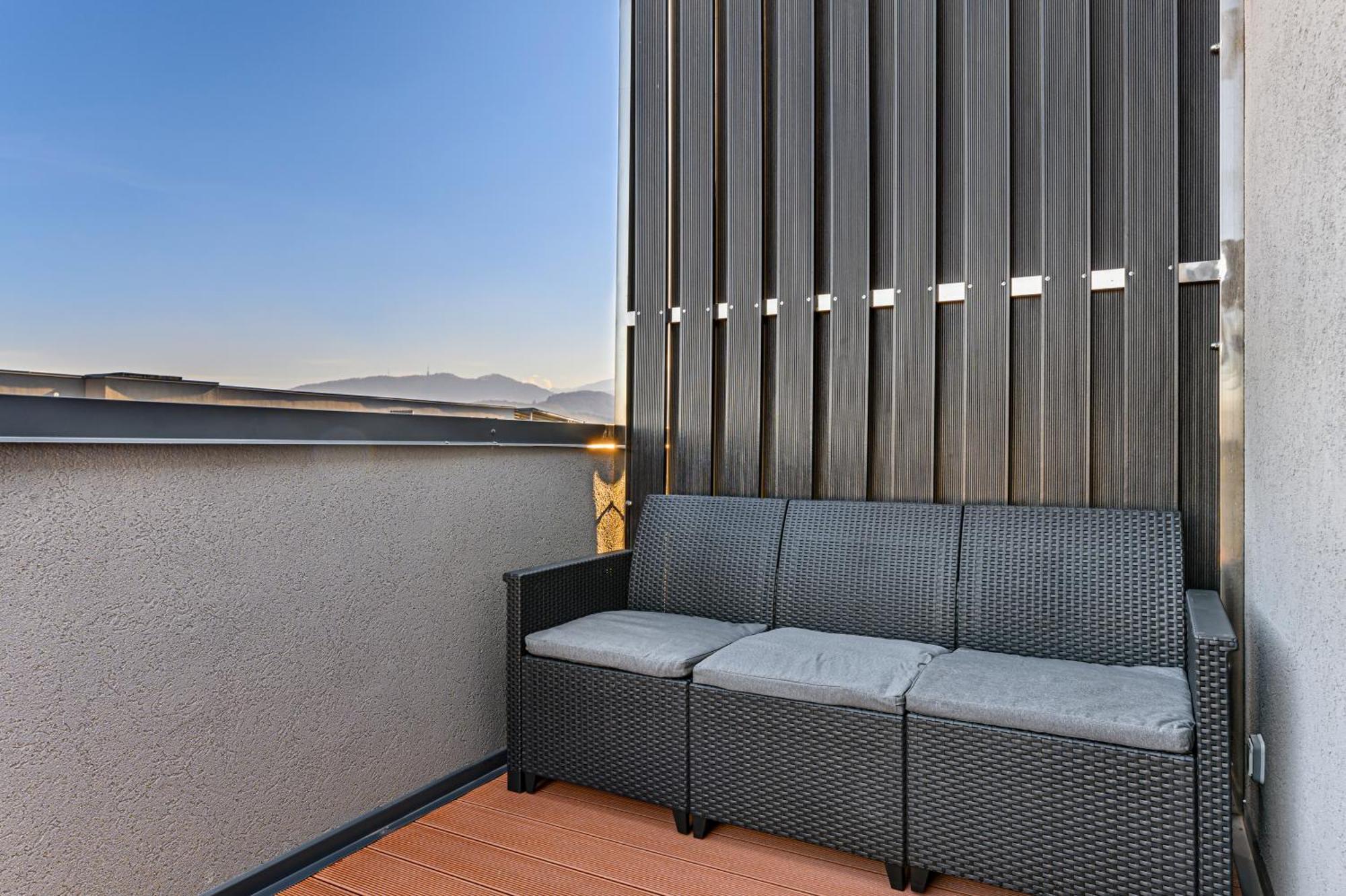 Koa - The Box Apartment Brasov Ngoại thất bức ảnh