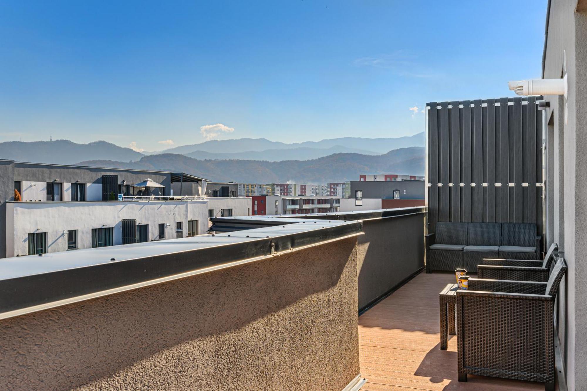 Koa - The Box Apartment Brasov Ngoại thất bức ảnh