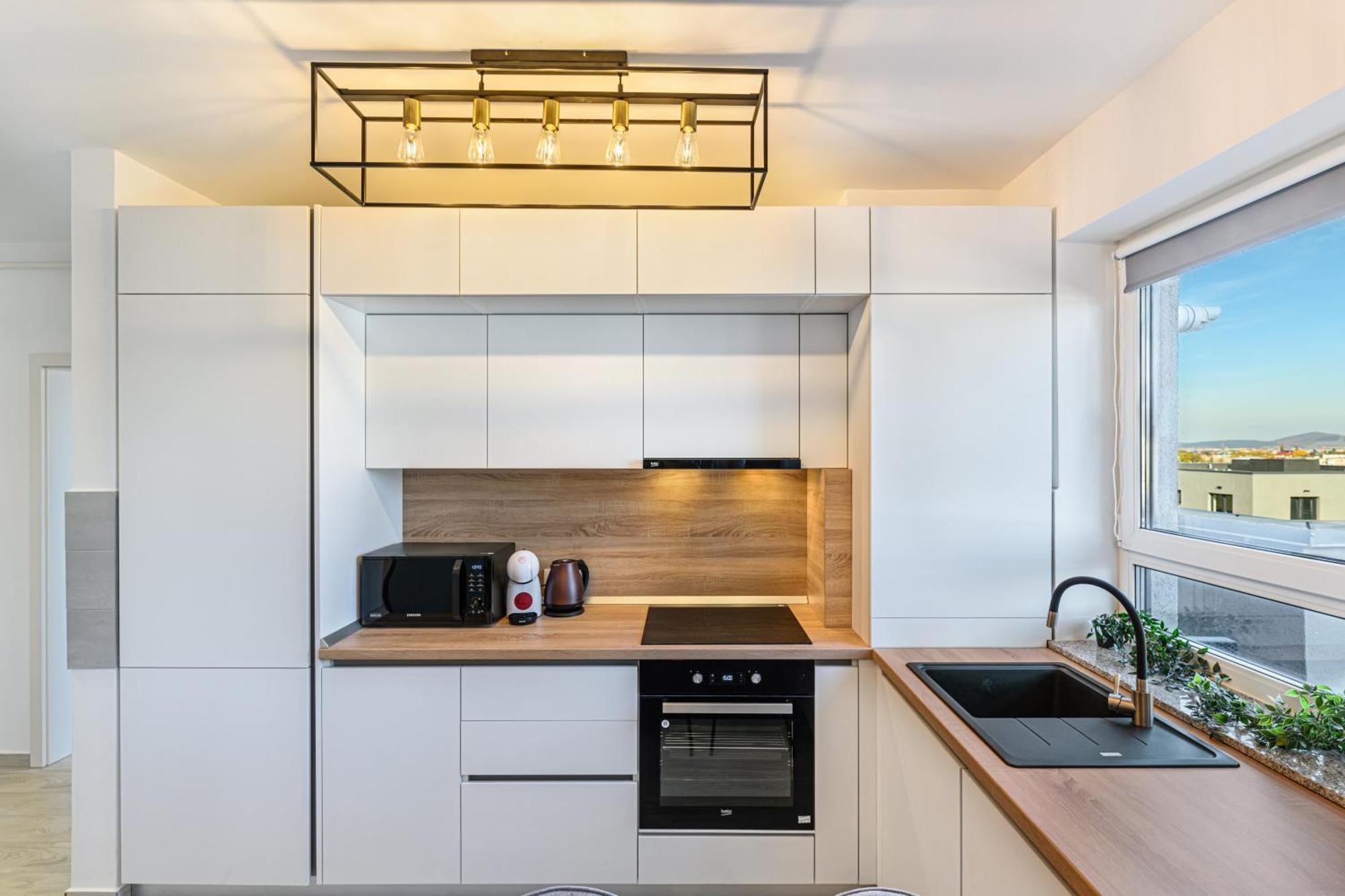 Koa - The Box Apartment Brasov Ngoại thất bức ảnh